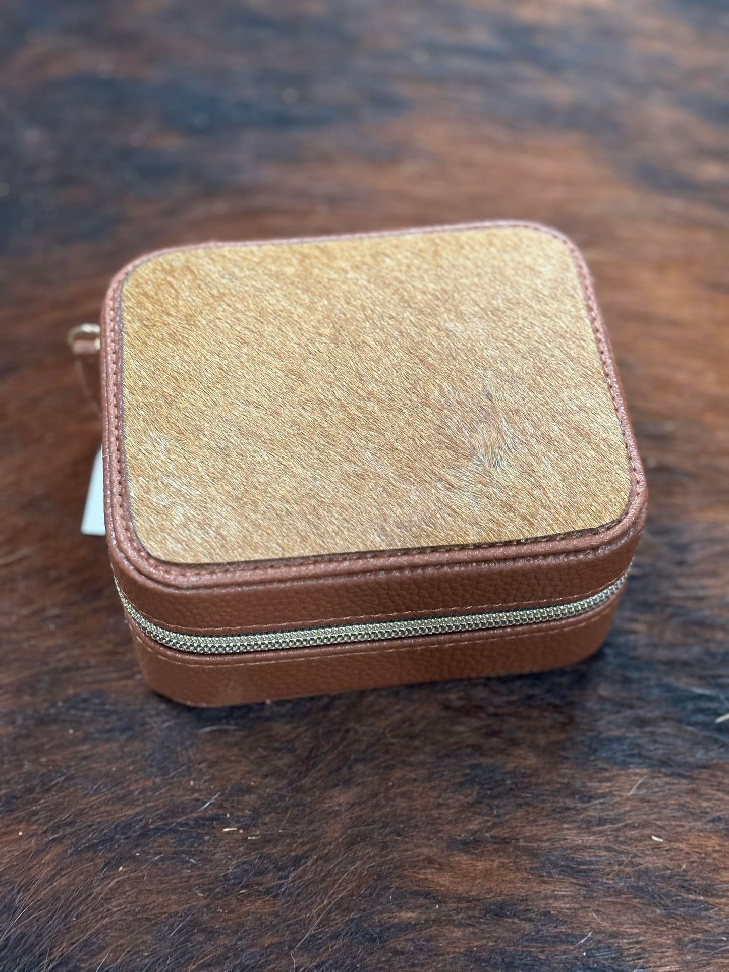 Small Cowhide Jewelry Case